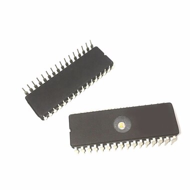 ST - M27C2001-15F1 FDIP-32W MEMORY DATA STORAGE EEPROM