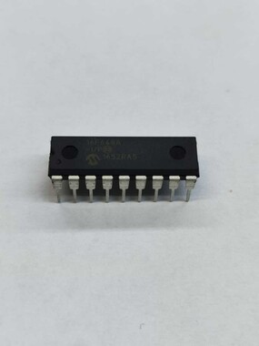  - PIC16F648A-I/P DIP-18 Mikrodenetleyici