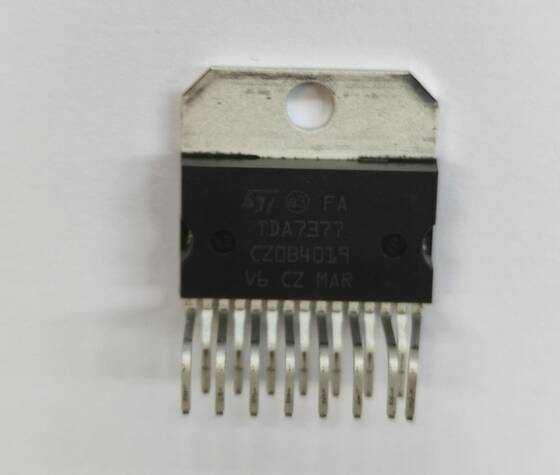 TDA7377 MULTIWATT-15 AUDIO AMPLIFIER IC