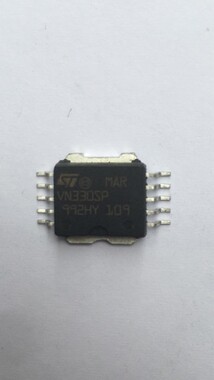 ST - VN330SP POWERSO-10 DRIVER IC